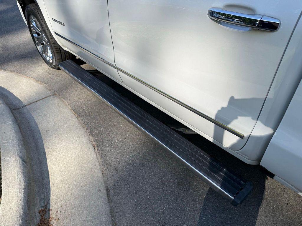 used 2017 GMC Sierra 1500 car, priced at $25,995