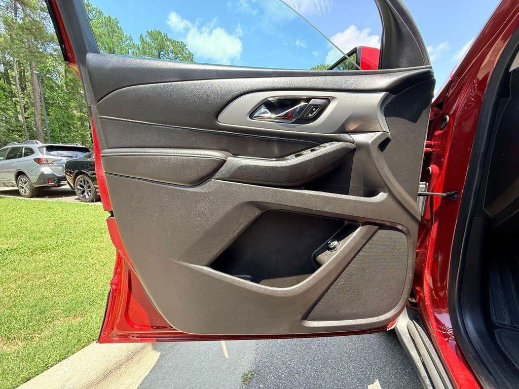 used 2020 Chevrolet Traverse car, priced at $20,995