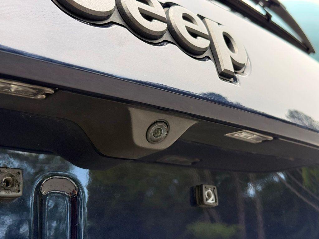 used 2018 Jeep Grand Cherokee car, priced at $14,995