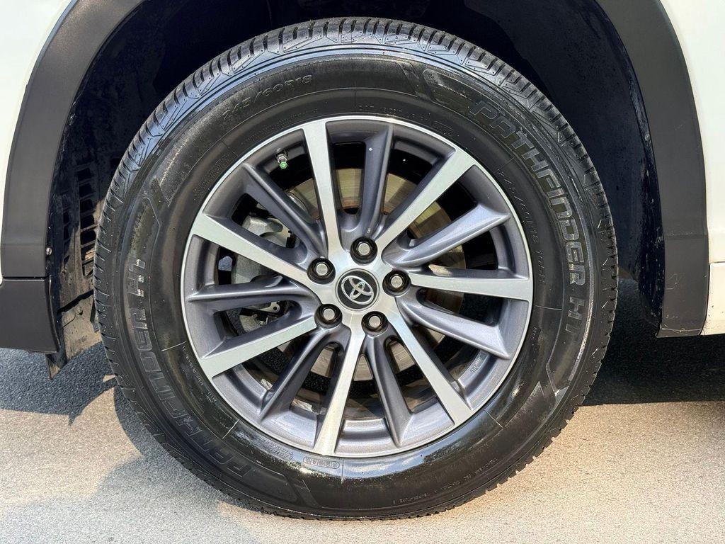 used 2018 Toyota Highlander car, priced at $21,995
