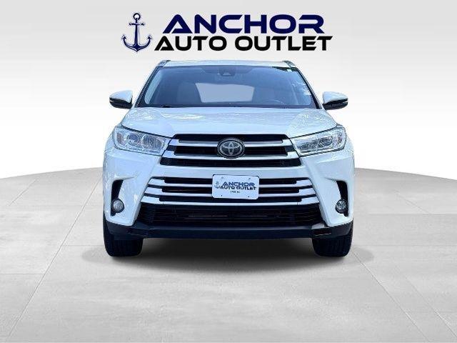 used 2018 Toyota Highlander car, priced at $21,995