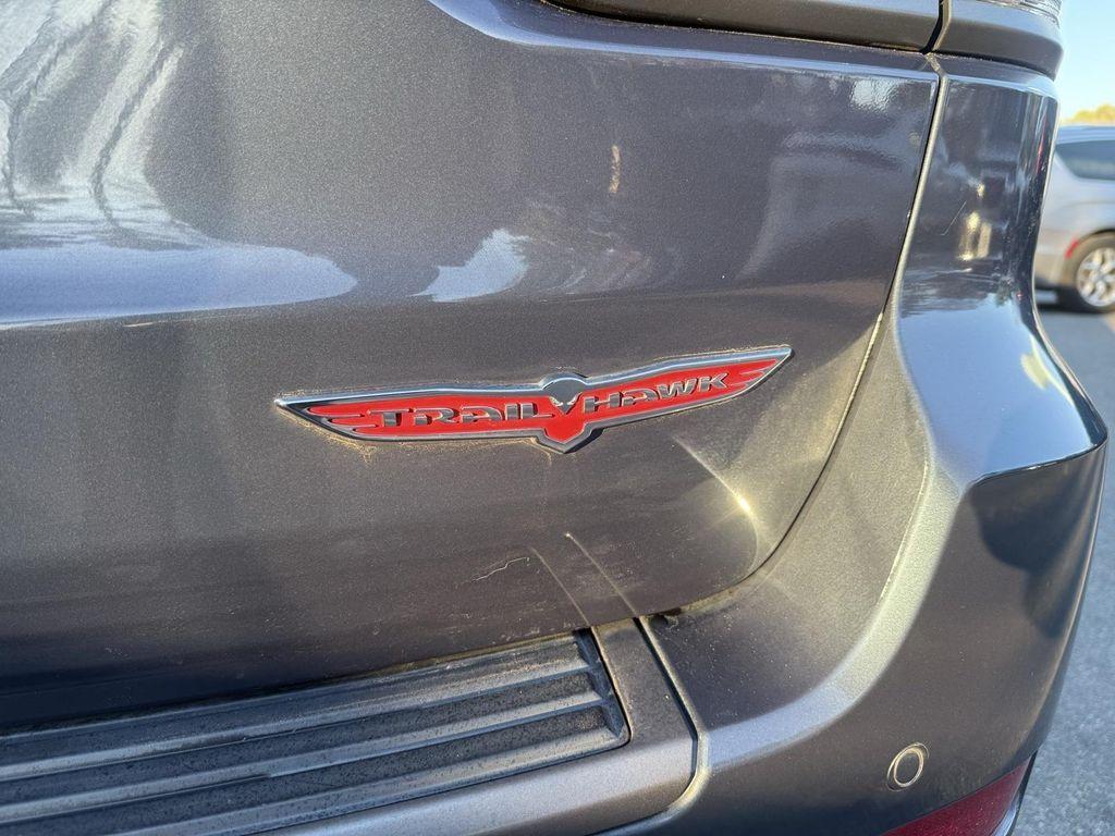 used 2019 Jeep Grand Cherokee car, priced at $18,995