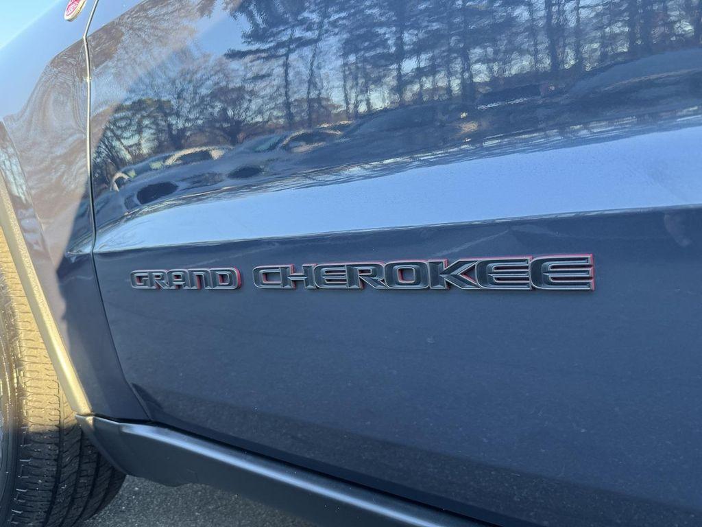 used 2019 Jeep Grand Cherokee car, priced at $18,995