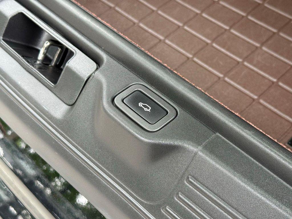 used 2015 Land Rover Range Rover car, priced at $22,995