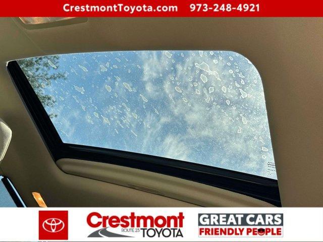 used 2016 Toyota Highlander car, priced at $20,988