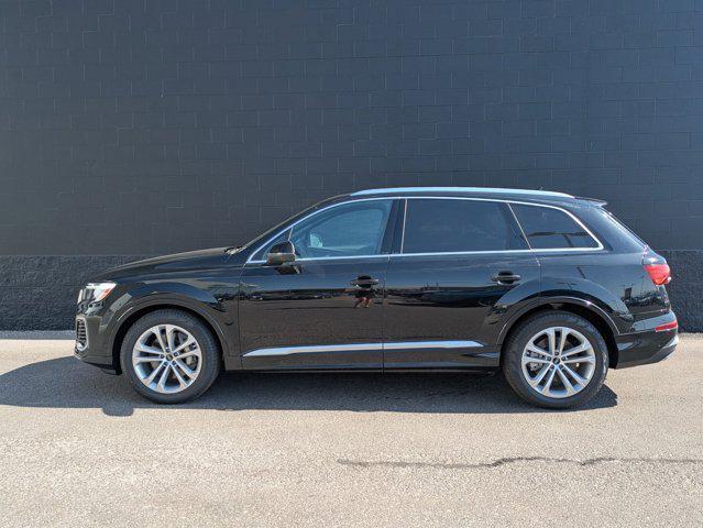 new 2025 Audi Q7 car, priced at $81,120