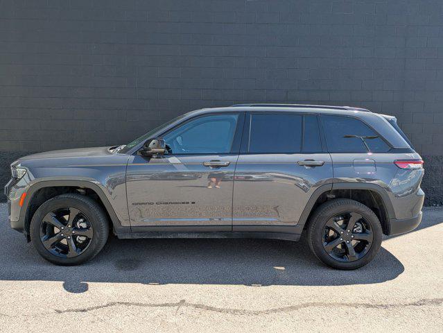 used 2024 Jeep Grand Cherokee car, priced at $35,574
