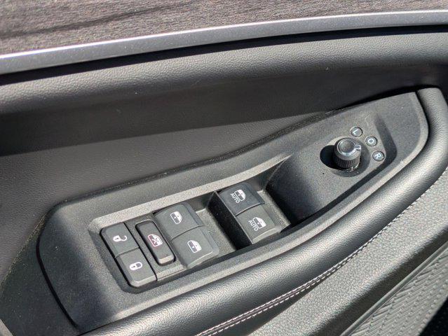 used 2024 Jeep Grand Cherokee car, priced at $35,574
