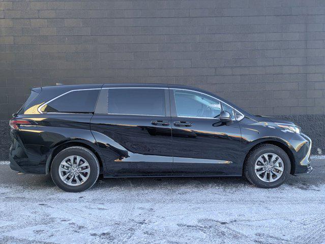 used 2024 Toyota Sienna car, priced at $32,556