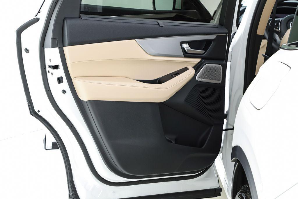 new 2026 Acura MDX car, priced at $61,450