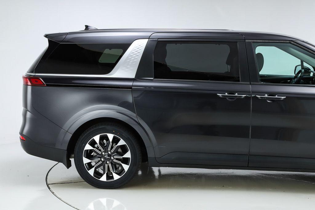 used 2024 Kia Carnival car, priced at $31,477