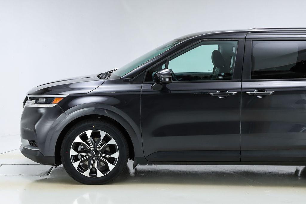 used 2024 Kia Carnival car, priced at $31,477
