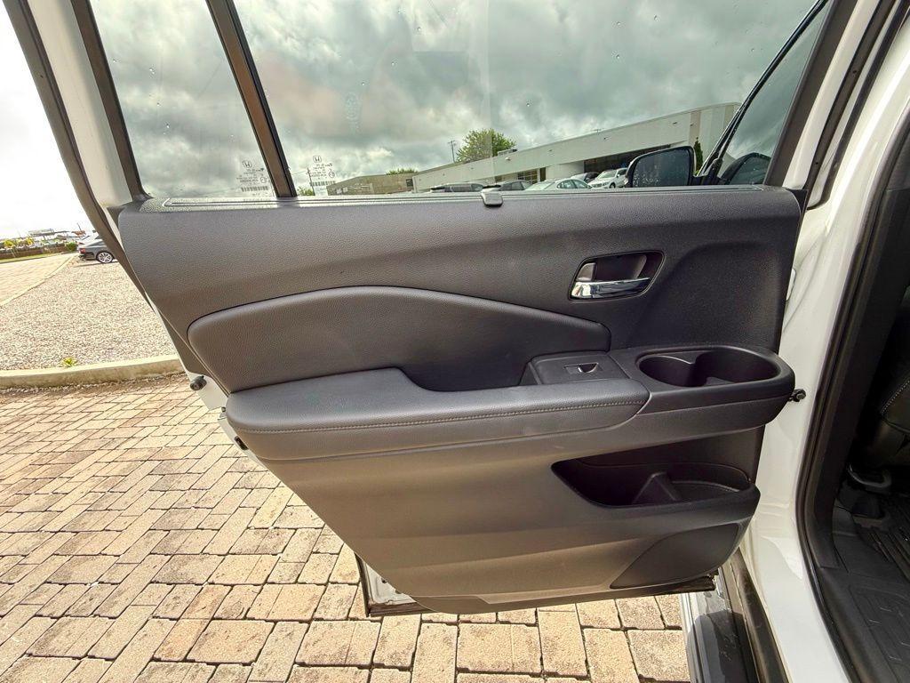 used 2021 Honda Passport car, priced at $25,724