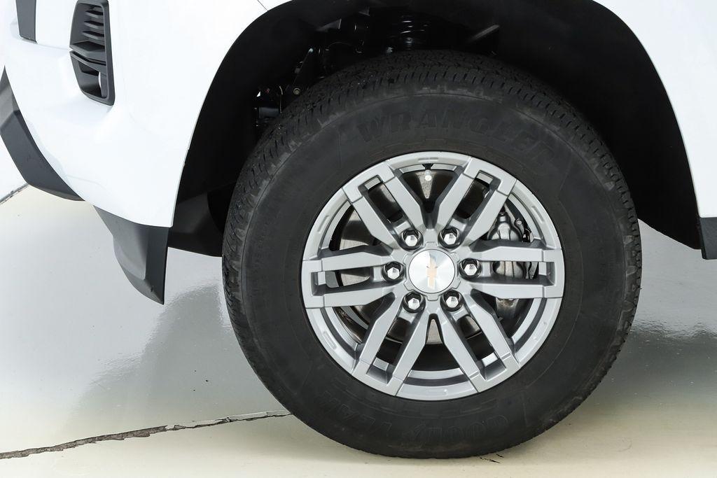 used 2024 Chevrolet Colorado car, priced at $33,815