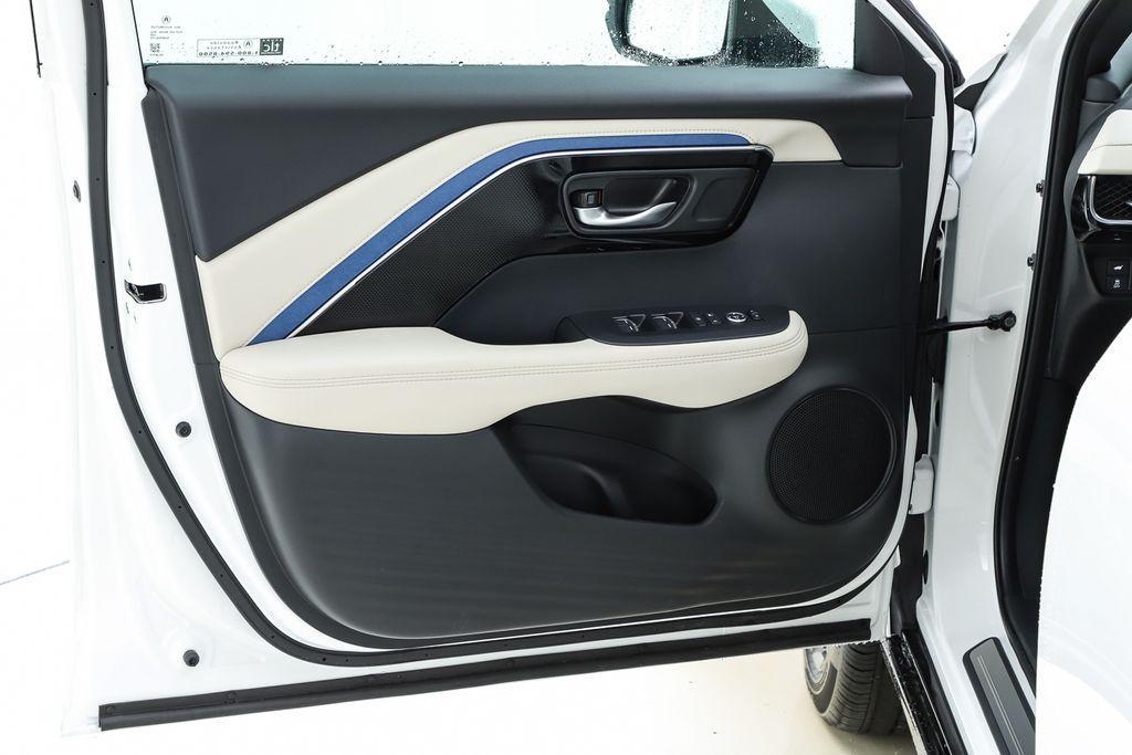 new 2025 Acura ADX car, priced at $39,950