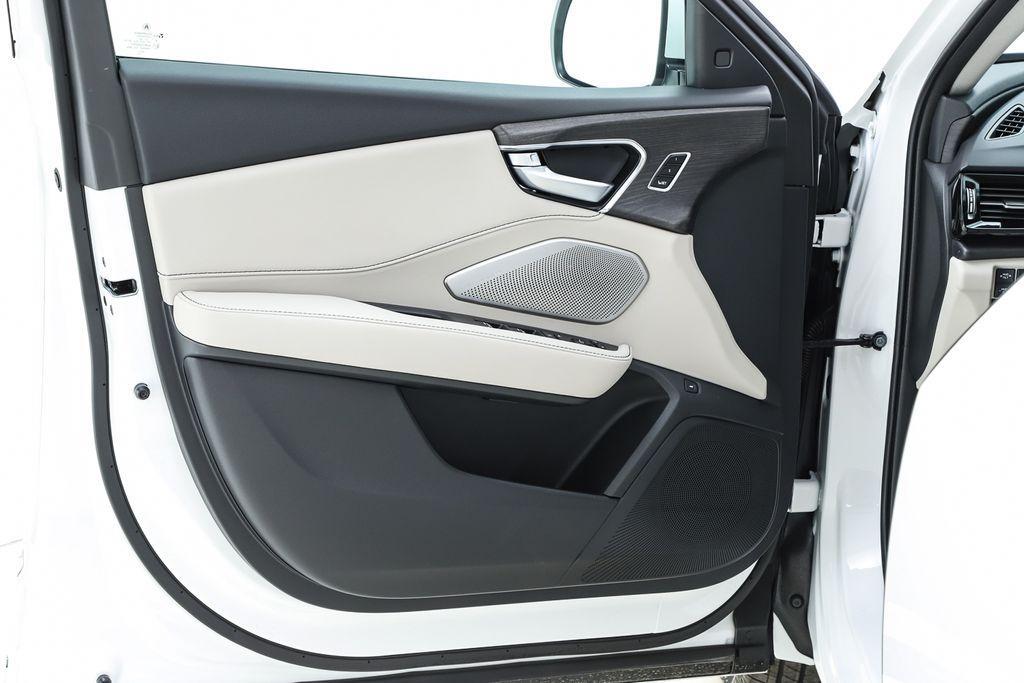 new 2026 Acura RDX car, priced at $54,900