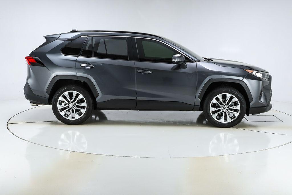 used 2020 Toyota RAV4 car, priced at $23,916