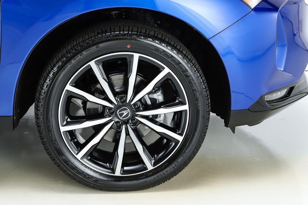 new 2026 Acura RDX car, priced at $56,800