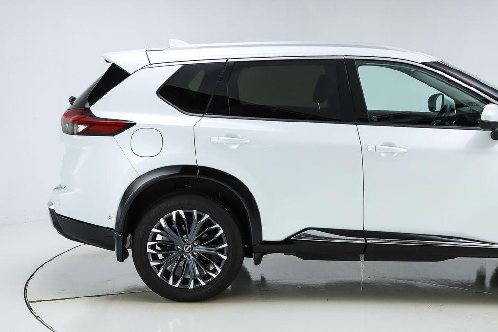 used 2024 Nissan Rogue car, priced at $34,163