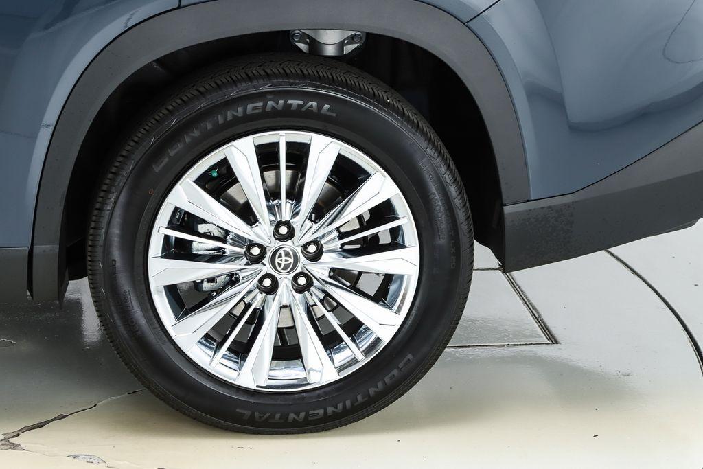 used 2025 Toyota Grand Highlander car, priced at $55,382