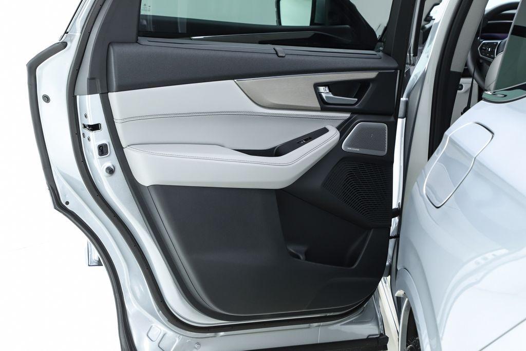 new 2026 Acura MDX car, priced at $68,350