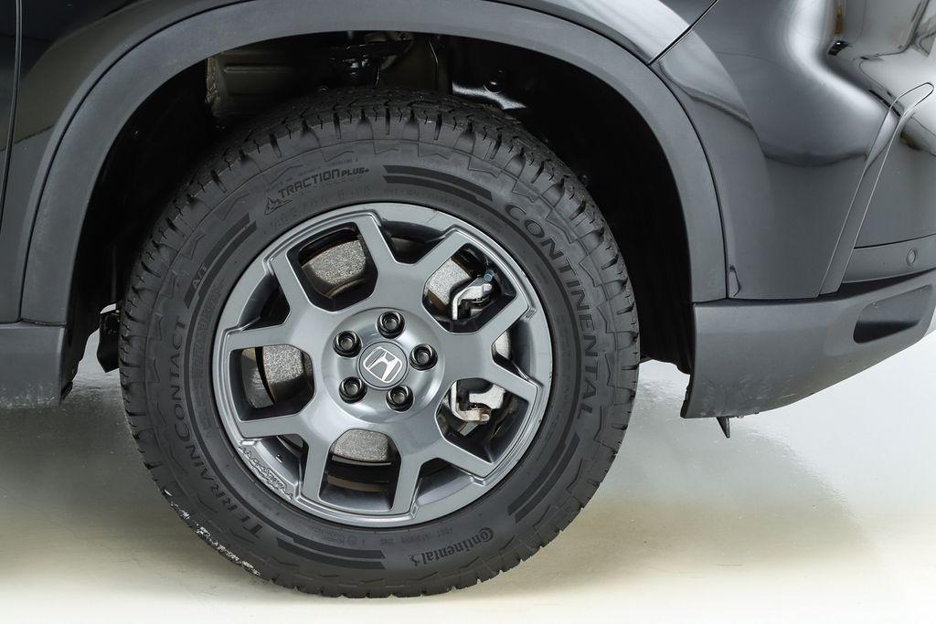 used 2023 Honda Pilot car, priced at $40,761