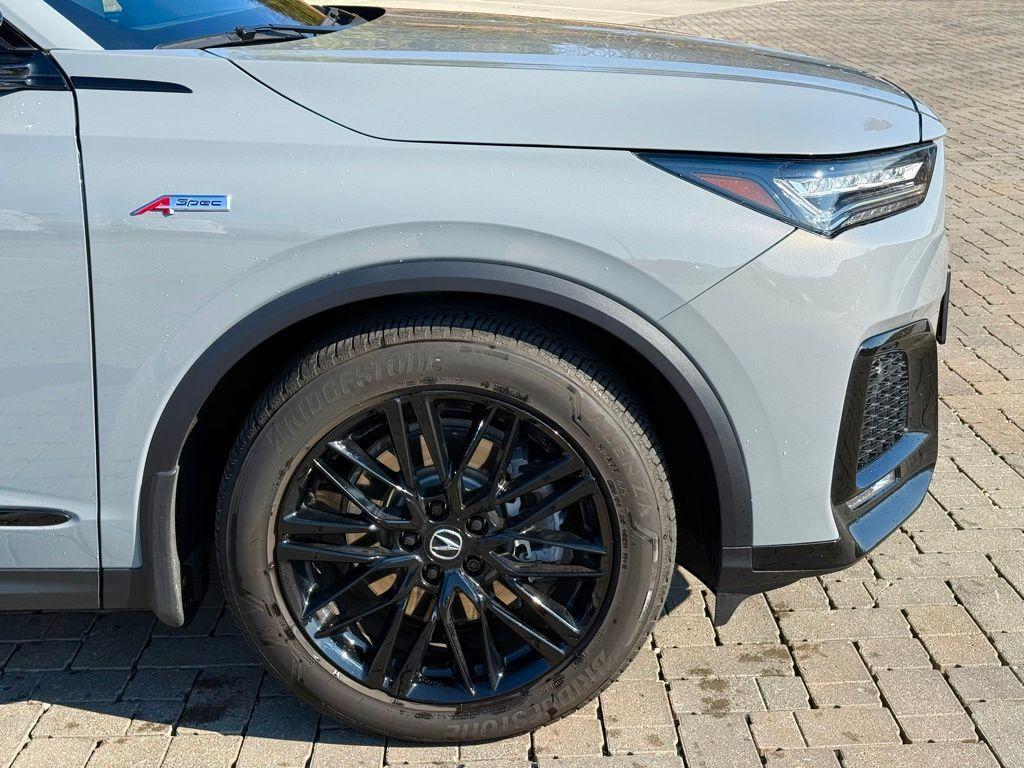 used 2025 Acura MDX car, priced at $58,328