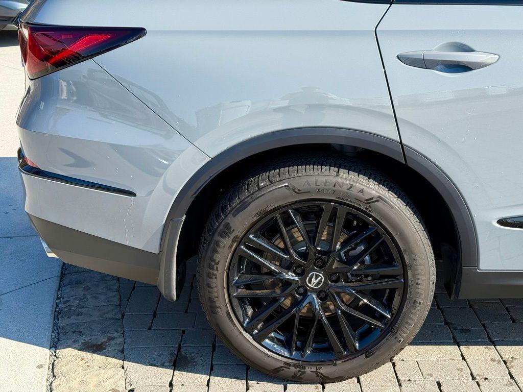 used 2025 Acura MDX car, priced at $58,328