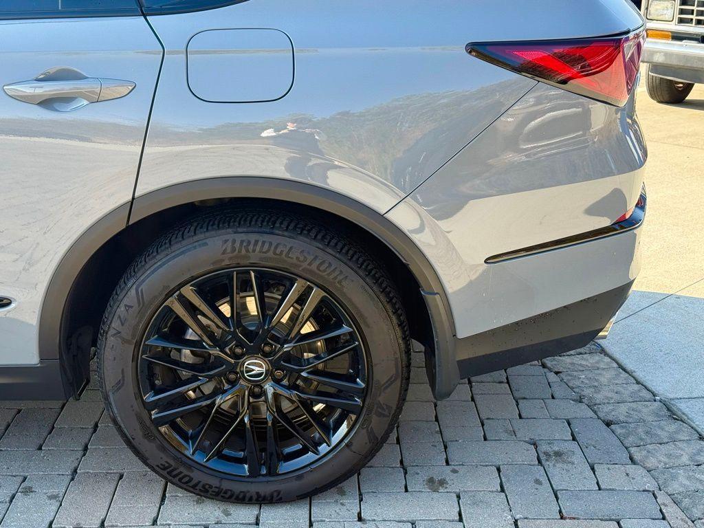 used 2025 Acura MDX car, priced at $58,328