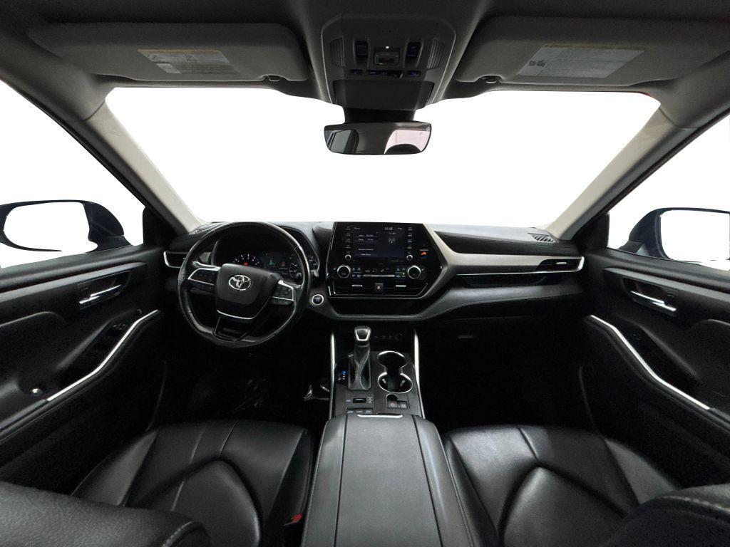 used 2021 Toyota Highlander car, priced at $29,299