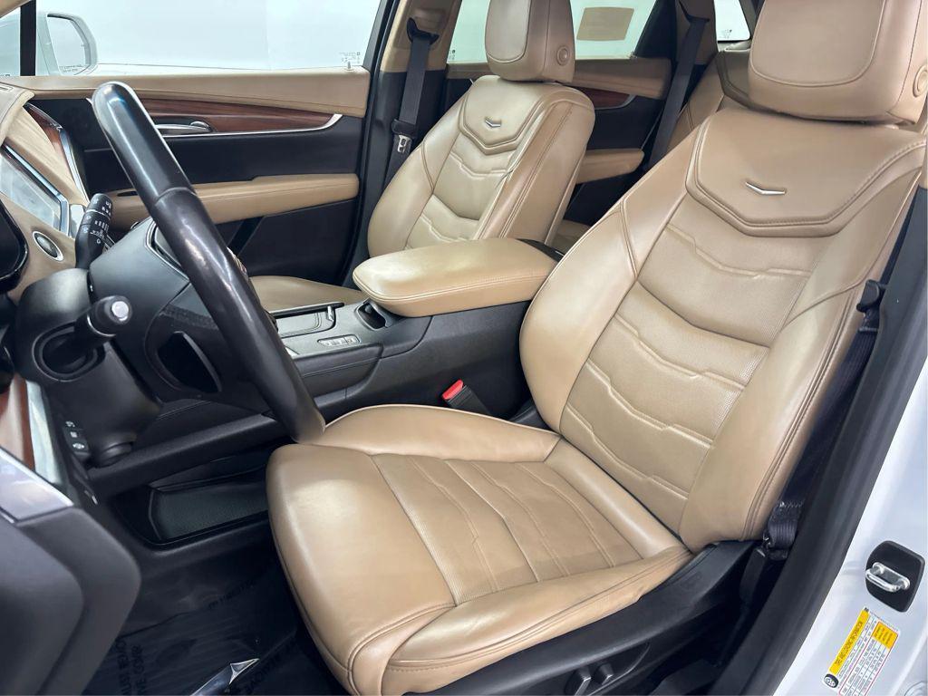 used 2018 Cadillac XT5 car, priced at $23,999
