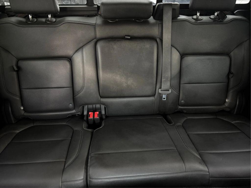 used 2022 GMC Sierra 1500 car, priced at $34,996