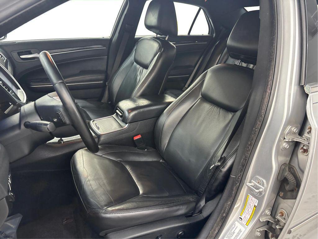 used 2011 Chrysler 300 car