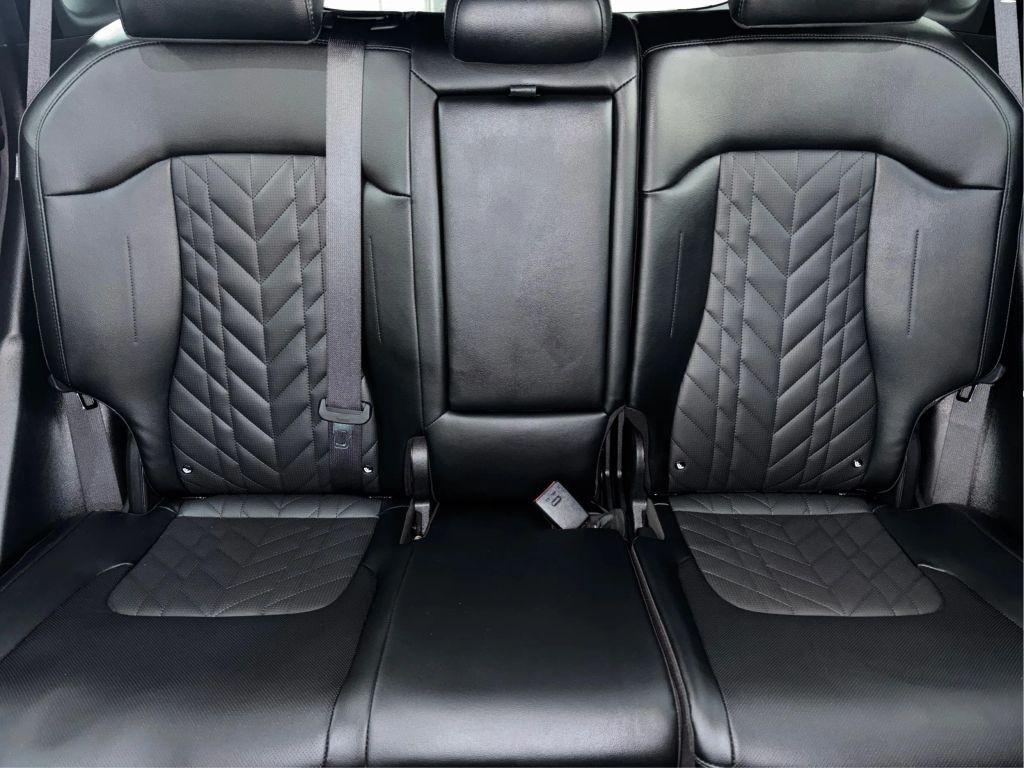 used 2025 Kia Sportage car, priced at $29,999