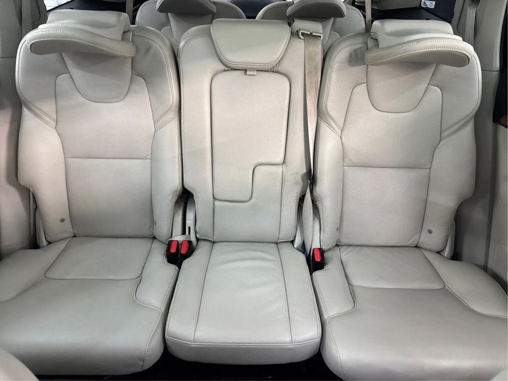 used 2021 Volvo XC90 car, priced at $21,999