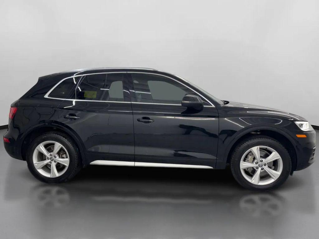 used 2020 Audi Q5 car, priced at $23,499