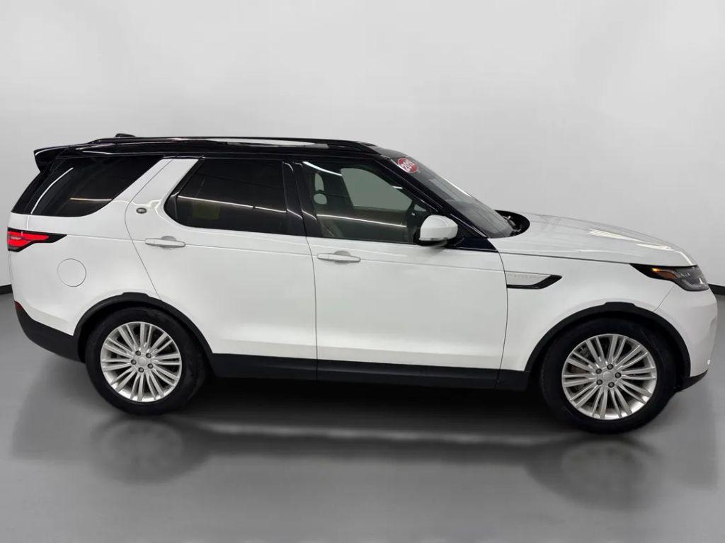 used 2019 Land Rover Discovery car, priced at $20,599