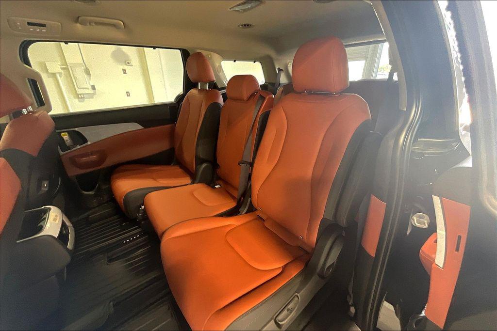 new 2026 Kia Carnival car, priced at $43,575