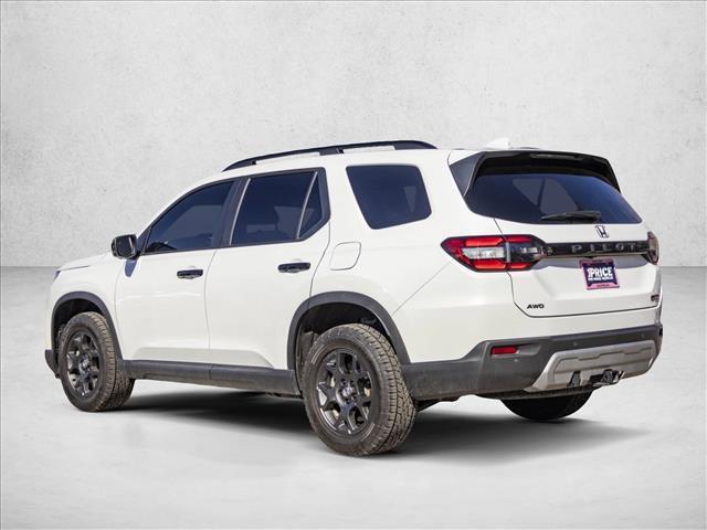 used 2024 Honda Pilot car, priced at $41,990