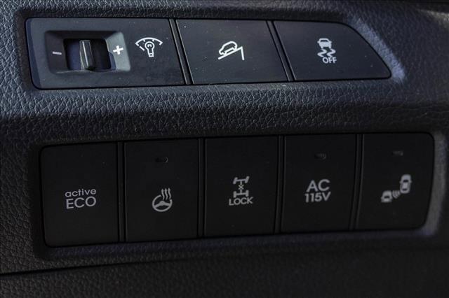 used 2014 Hyundai Santa Fe car, priced at $10,990