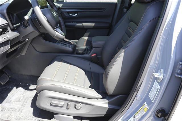 new 2026 Honda CR-V Hybrid car, priced at $40,392