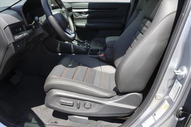 new 2026 Honda CR-V Hybrid car, priced at $39,961