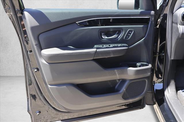 new 2026 Honda Pilot car, priced at $46,079