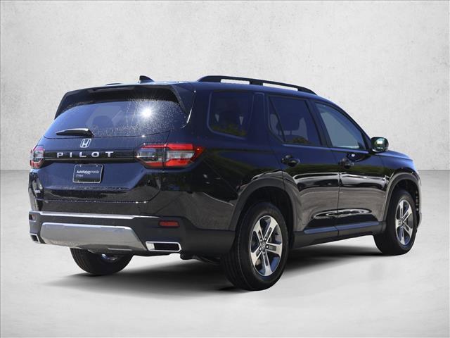new 2026 Honda Pilot car, priced at $46,079
