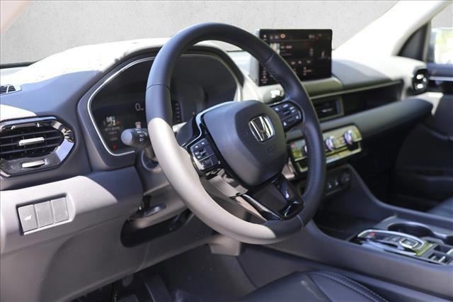 new 2026 Honda Pilot car, priced at $46,079