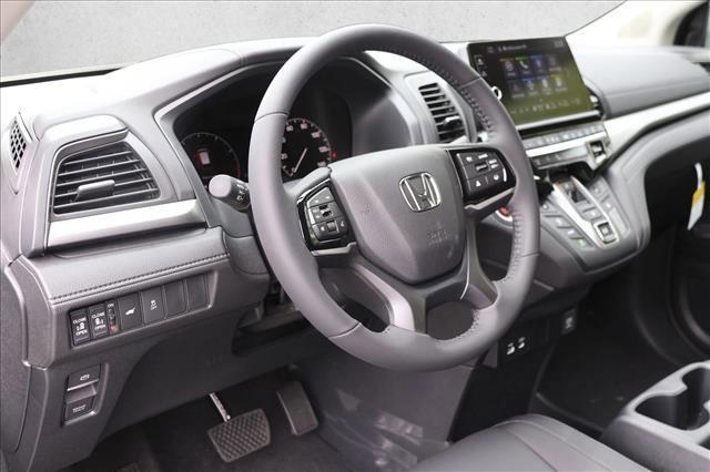 new 2026 Honda Odyssey car, priced at $42,014