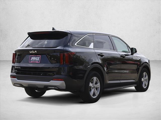 used 2025 Kia Sorento car, priced at $29,594
