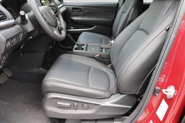 new 2026 Honda Odyssey car, priced at $43,919