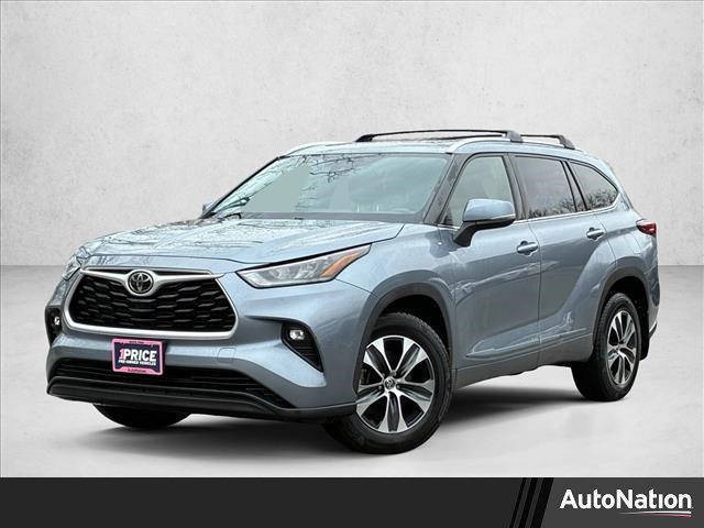 used 2020 Toyota Highlander car, priced at $25,455