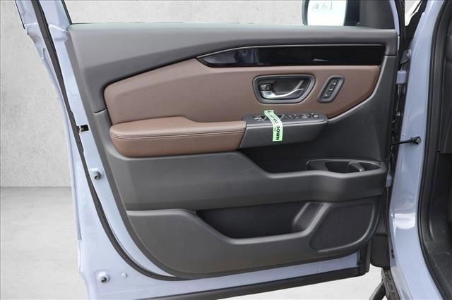new 2026 Honda Pilot car, priced at $51,304